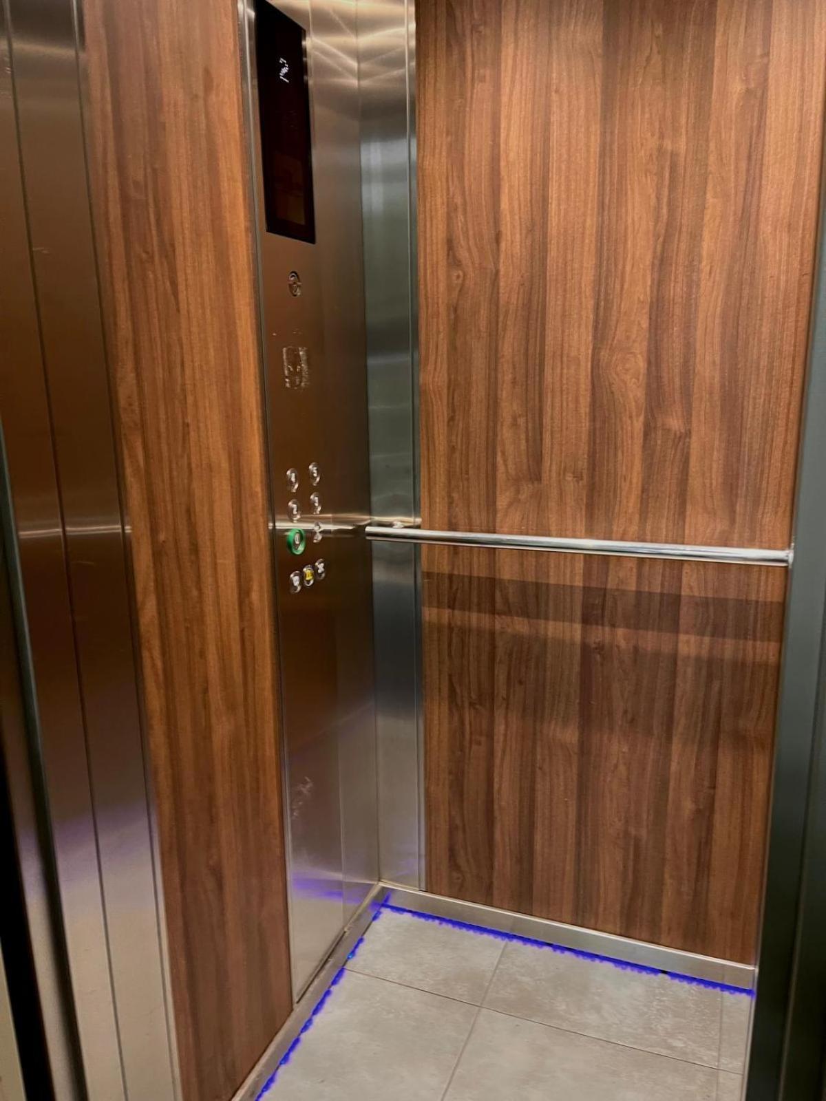 Petit 1 Bed Room Condo Warszawa Center エクステリア 写真