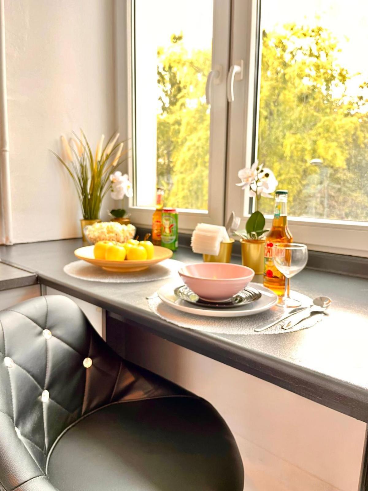 Petit 1 Bed Room Condo Warszawa Center エクステリア 写真